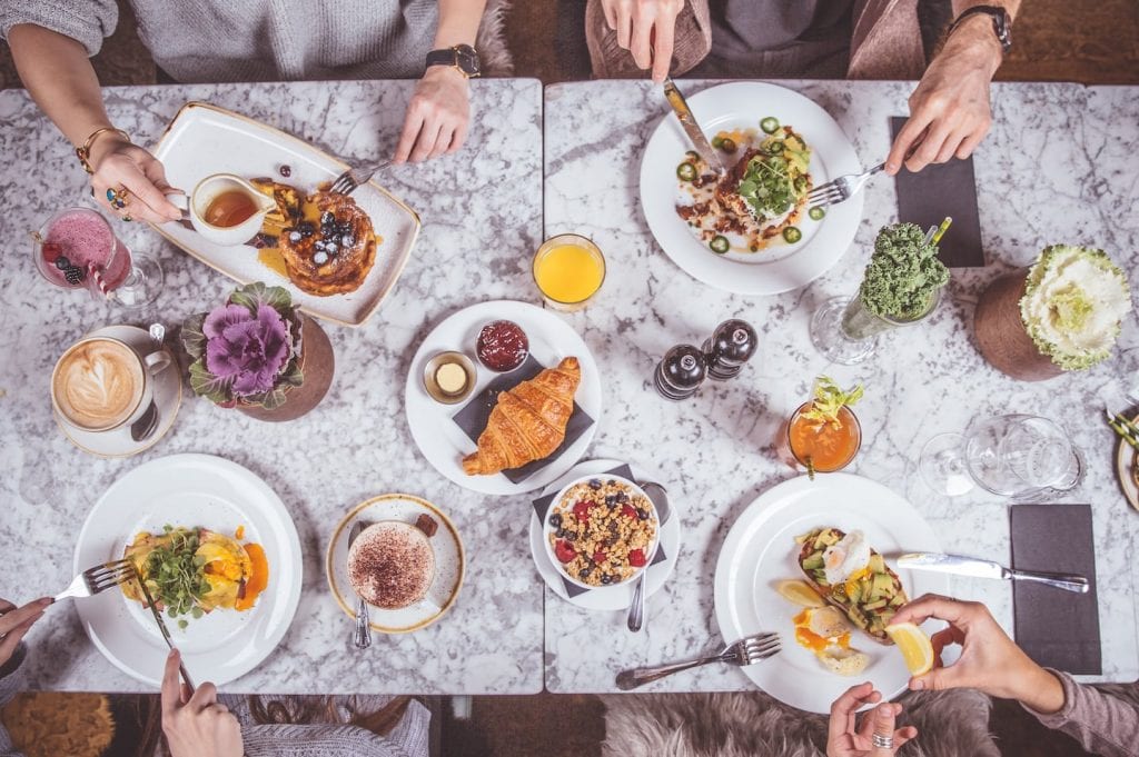 https://www.drakeandmorgan.co.uk/devonshire-terrace/wp-content/uploads/2022/05/Brunch-table.jpg