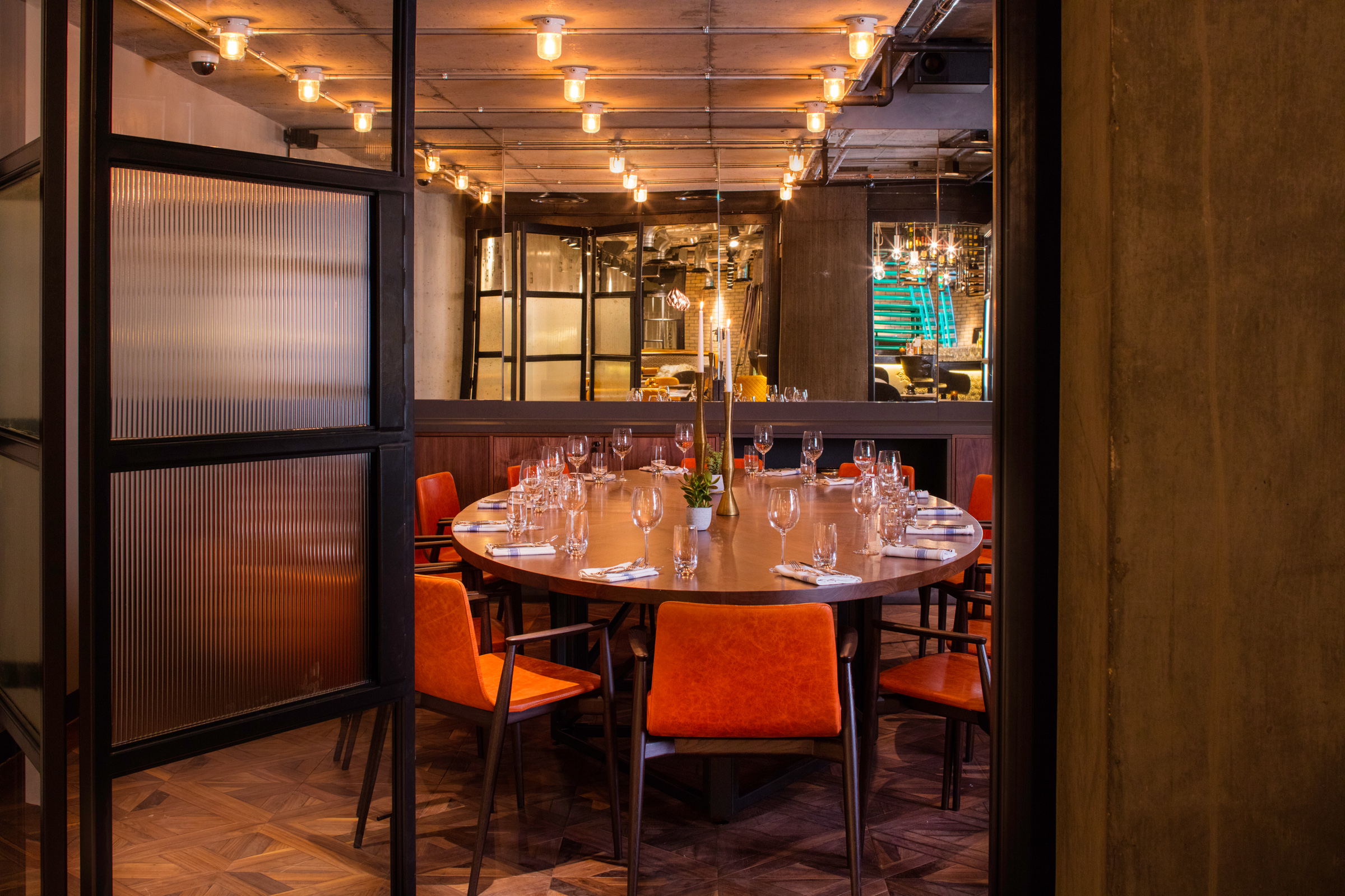 https://www.drakeandmorgan.co.uk/kings-cross/wp-content/uploads/sites/50/2020/09/DM-KX-private-dining-room.jpg