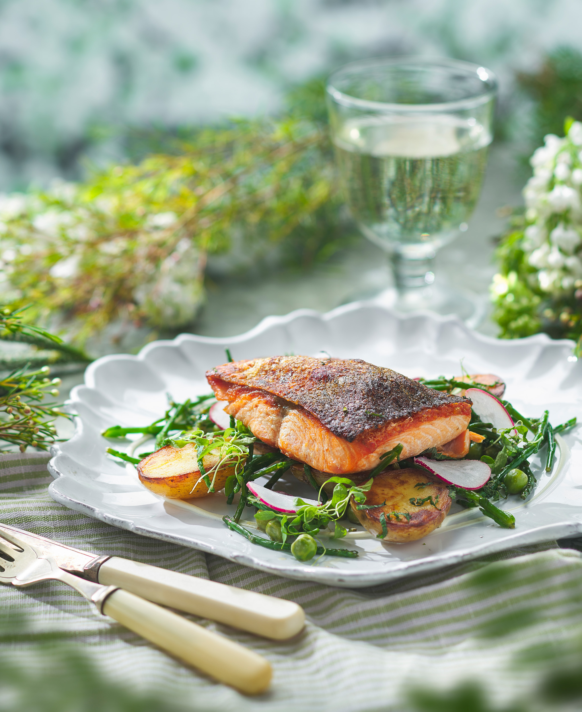 https://www.drakeandmorgan.co.uk/the-anthologist/wp-content/uploads/2022/05/Seafood-Trout-3.jpg