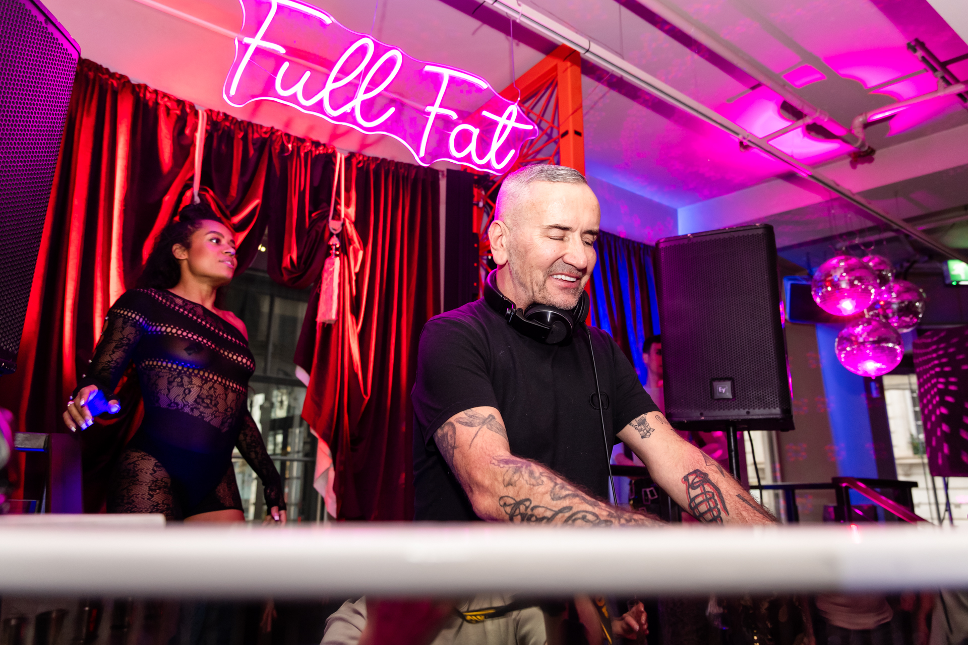 https://www.drakeandmorgan.co.uk/the-anthologist/wp-content/uploads/2024/12/LowRes_Fat-Tony-Brunch-Event_The-Anthologist-143.jpg