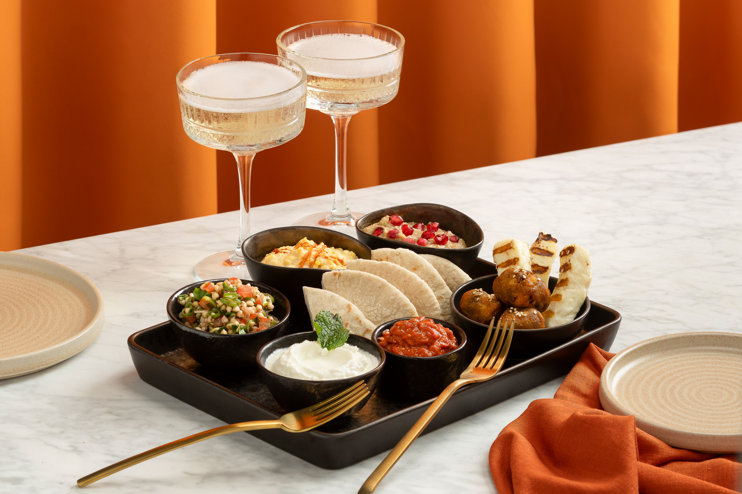 https://www.drakeandmorgan.co.uk/the-anthologist/wp-content/uploads/sites/57/2025/10/AW25-Mezze-03.jpg