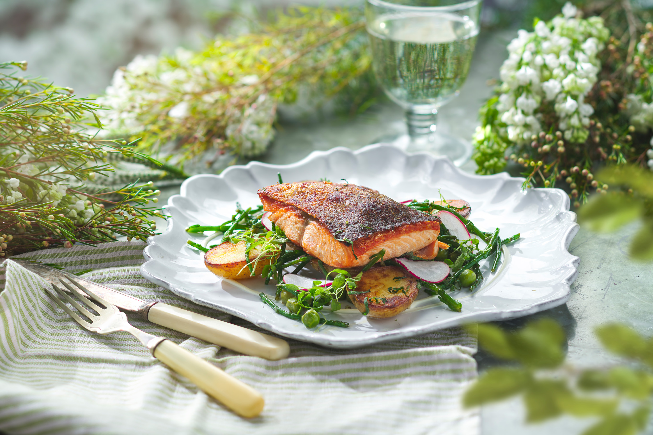 https://www.drakeandmorgan.co.uk/the-fable/wp-content/uploads/2022/03/Seafood-Trout-1.jpg