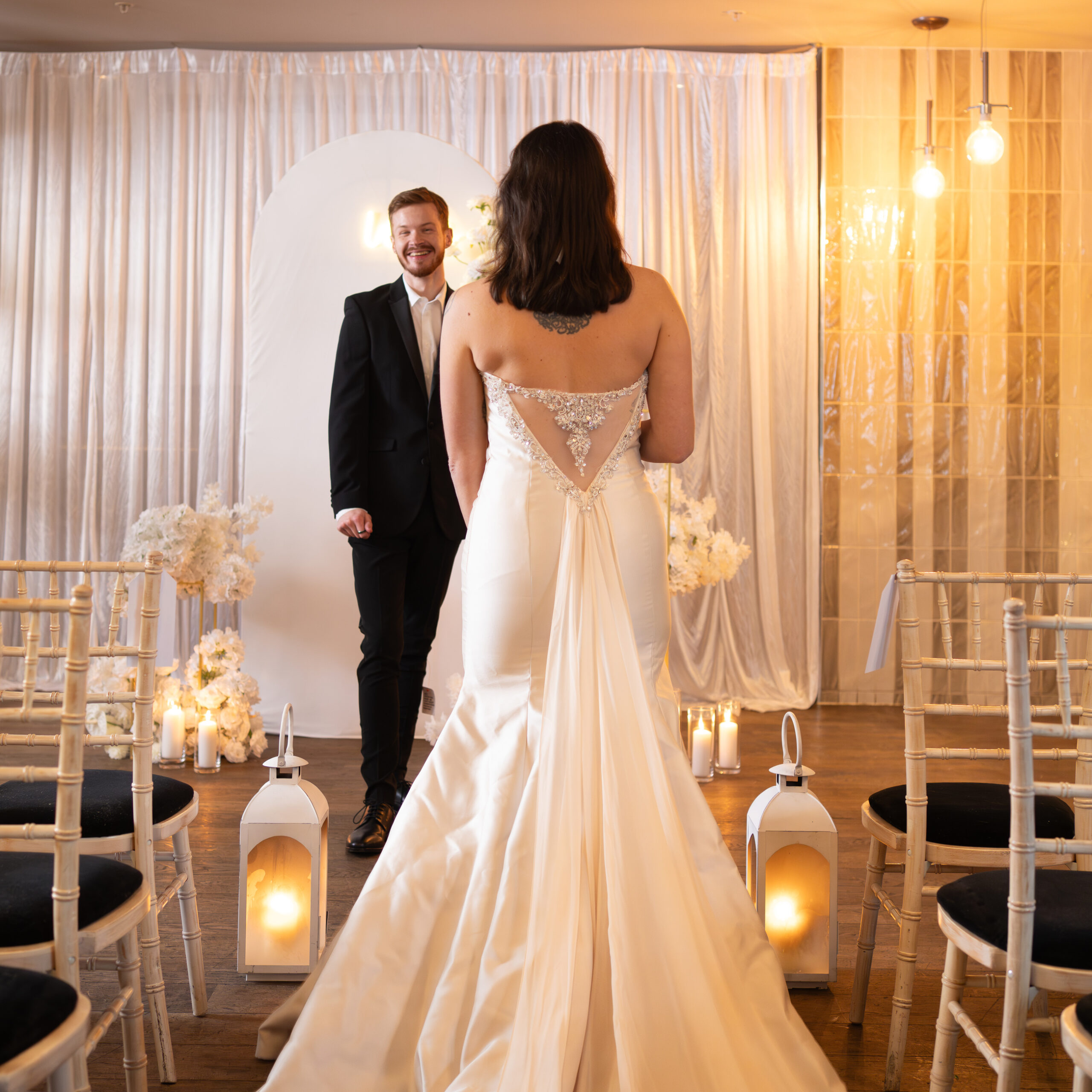https://www.drakeandmorgan.co.uk/the-fable/wp-content/uploads/sites/60/2023/12/DM-Fable-Weddings-008-scaled.jpg