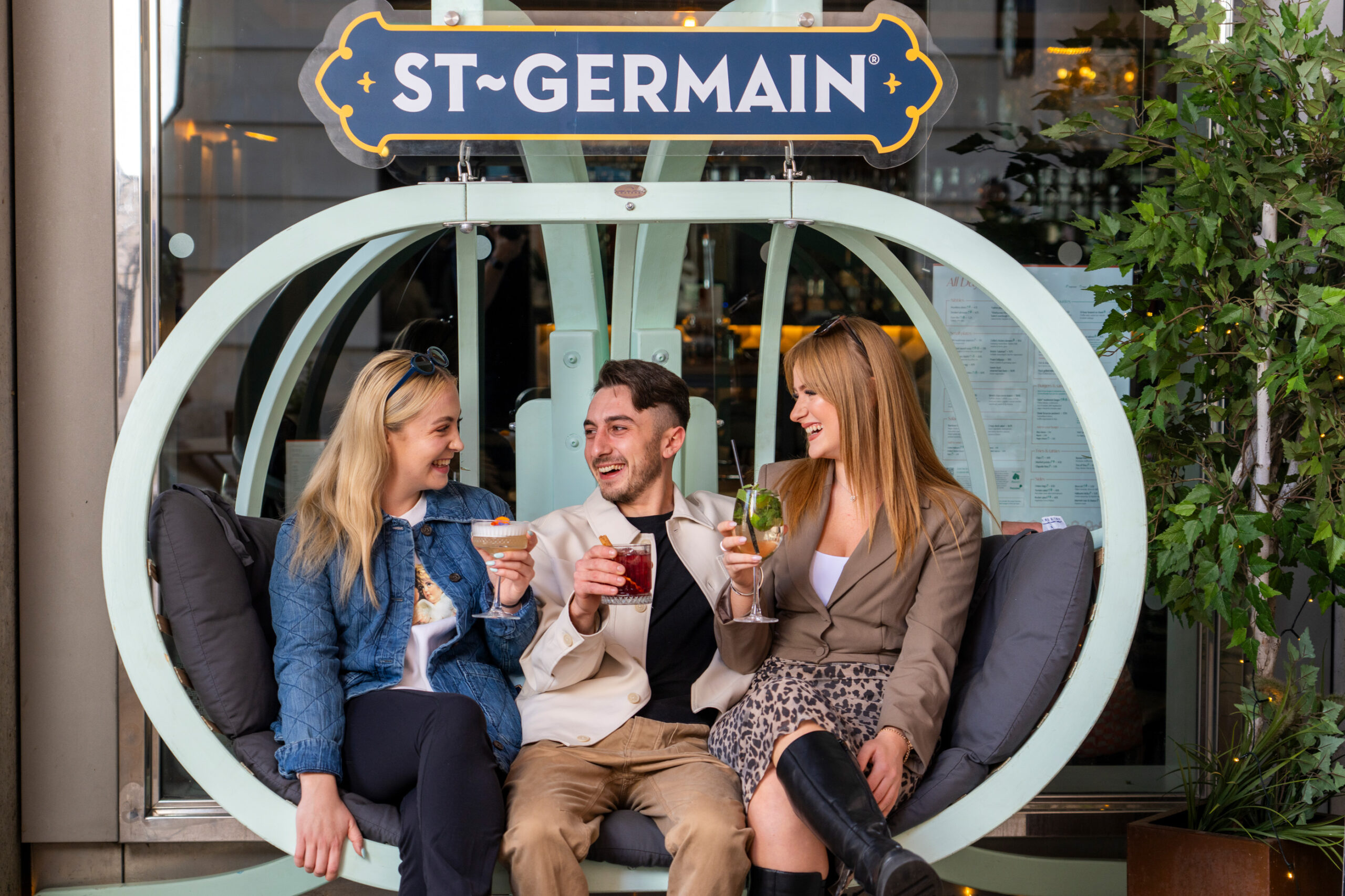 https://www.drakeandmorgan.co.uk/the-happenstance/wp-content/uploads/2024/09/DM-Happ-Autumn-24-109-scaled.jpg