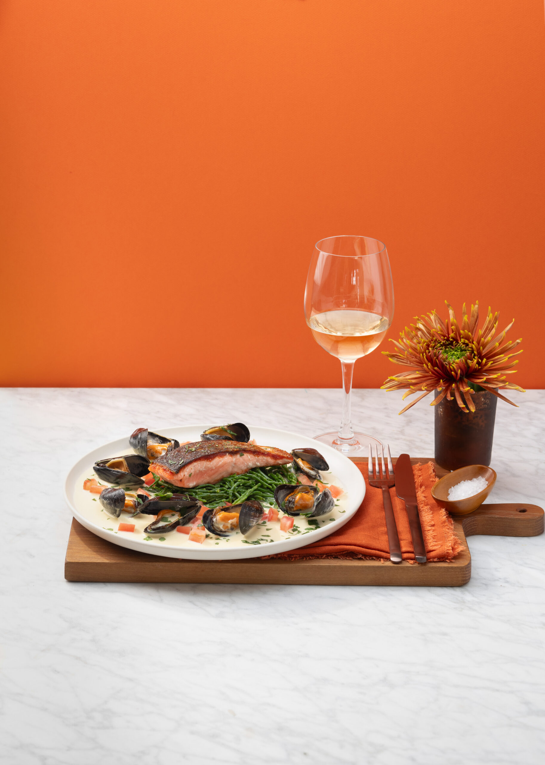 https://www.drakeandmorgan.co.uk/the-otherist/wp-content/uploads/2024/08/Salmon-Mussels-2-scaled.jpg