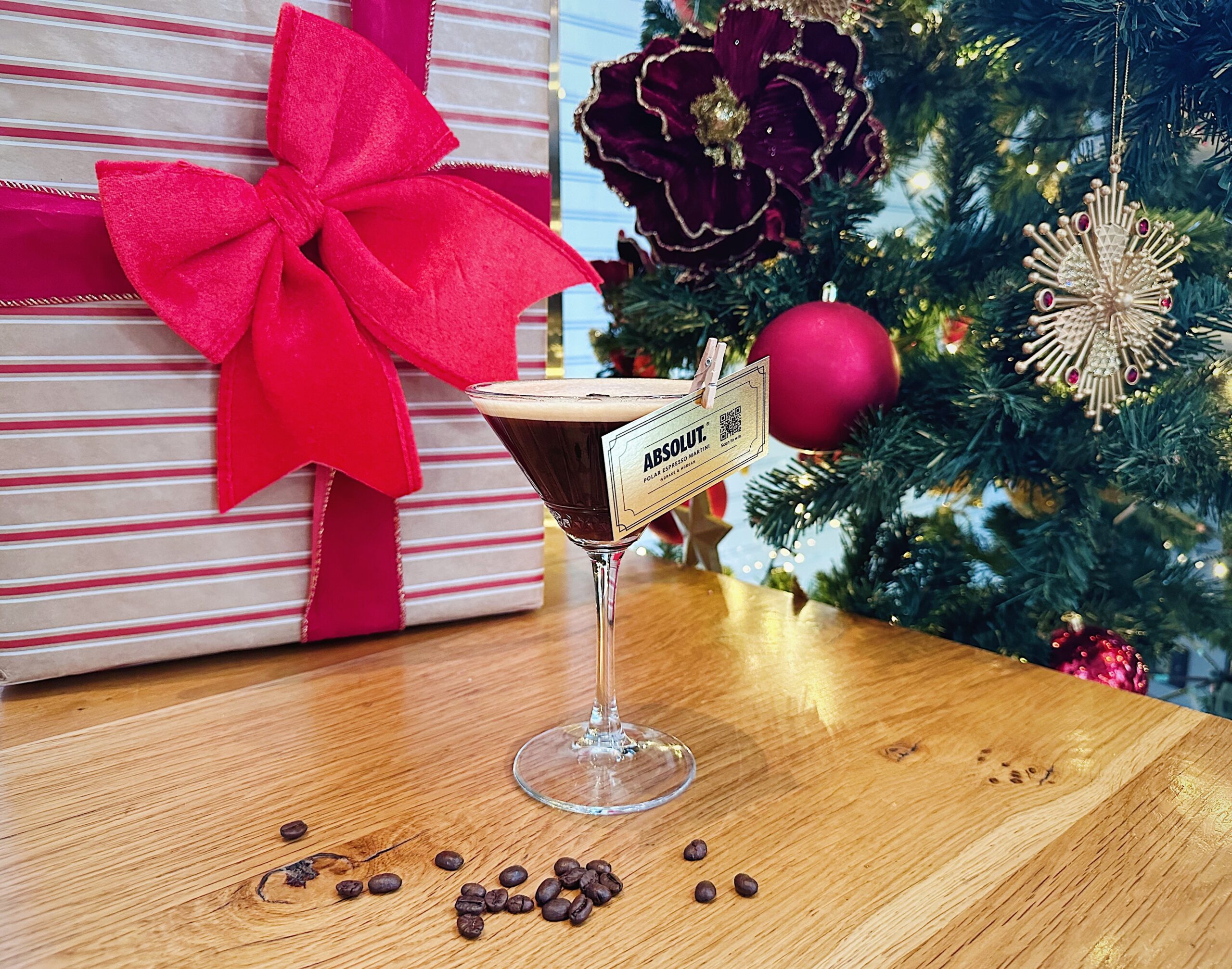 https://www.drakeandmorgan.co.uk/the-sipping-room/wp-content/uploads/2023/11/Polar-Espresso-Martini_1-scaled.jpg
